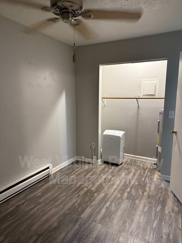 Apartment for rent at 852 Mercer St #2, Princeton, WV 24740