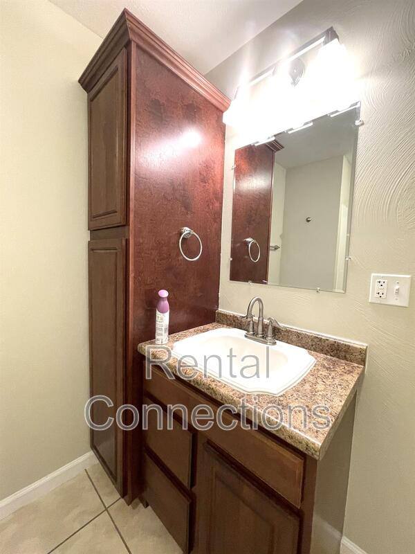 Apartment for rent at 601 Heritage Place, Herrin, IL 62948