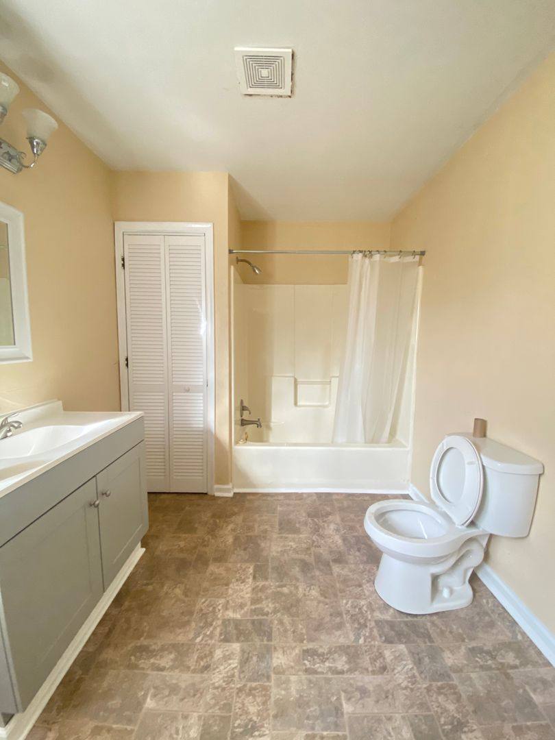House for rent at 119 18th St SE, Roanoke, VA 24013