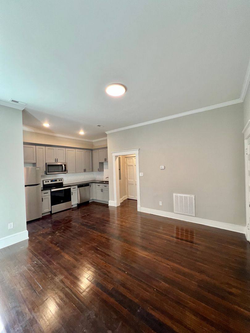 Apartment for rent at 2331 W Grace, Richmond, VA 23220
