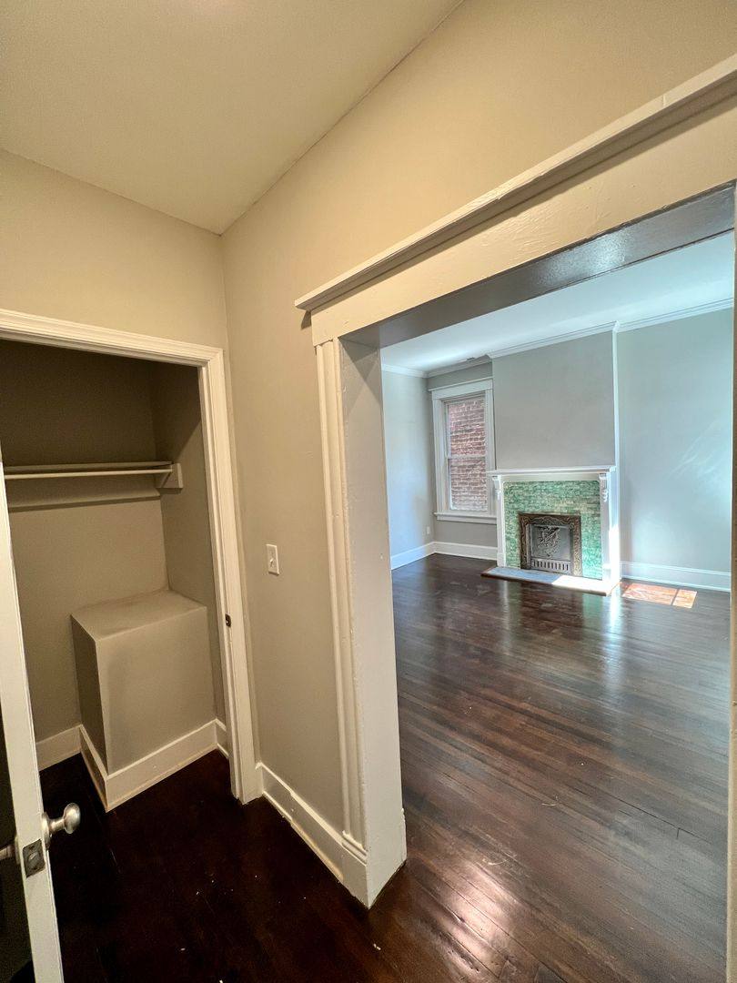 Apartment for rent at 2331 W Grace, Richmond, VA 23220