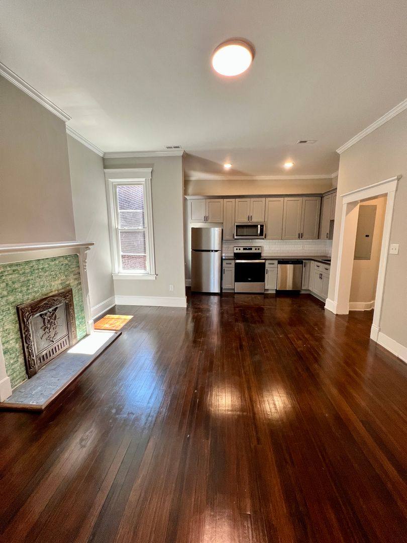 Apartment for rent at 2331 W Grace, Richmond, VA 23220