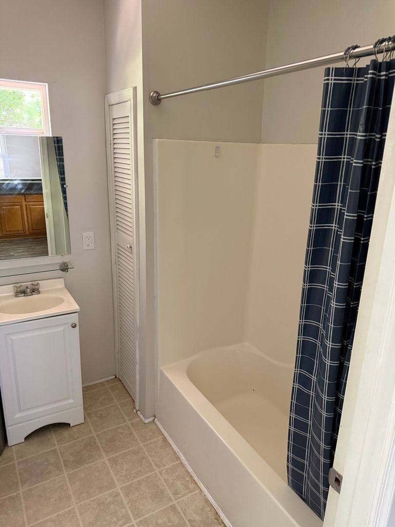 House for rent at 7202 Harrison Ave, Henrico, VA 23228