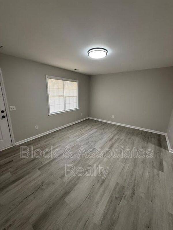Apartment for rent at 115 Farmer Rd #B, Asheboro, NC 27203