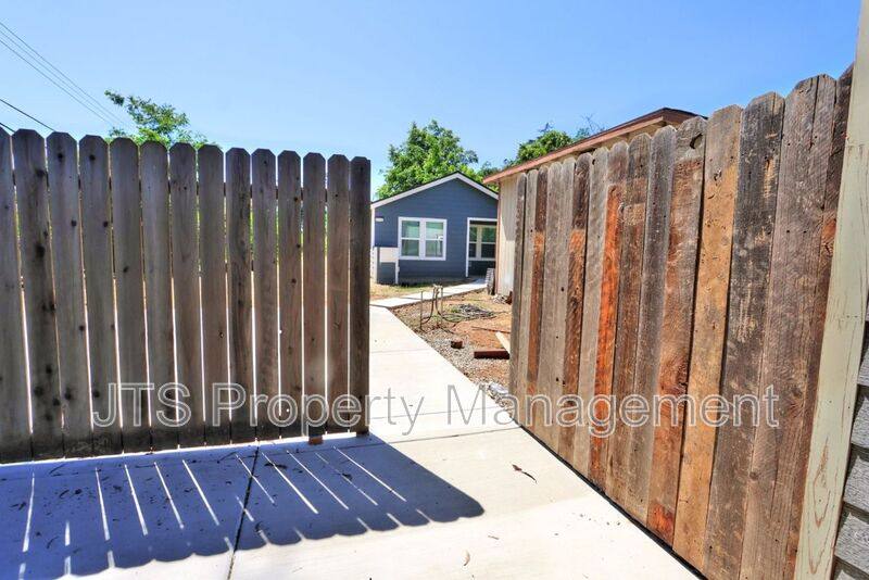 Apartment for rent at 4712 65th St, Sacramento, CA 95820
