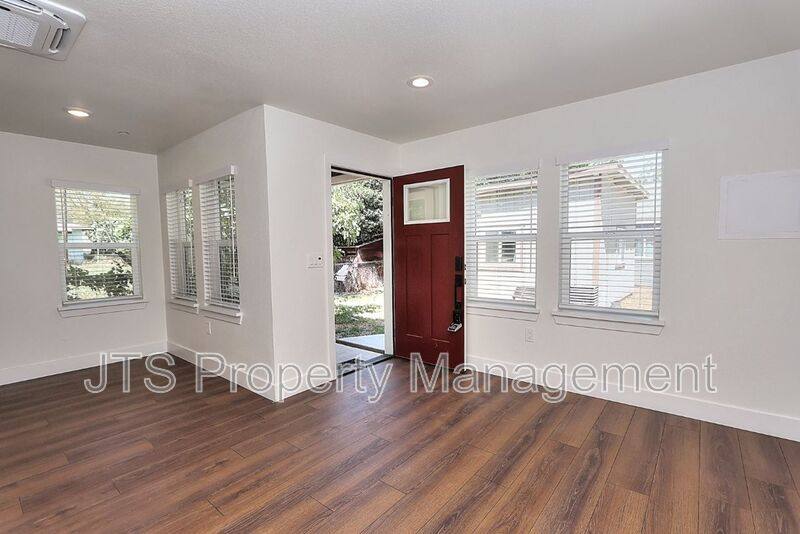 Apartment for rent at 4712 65th St, Sacramento, CA 95820