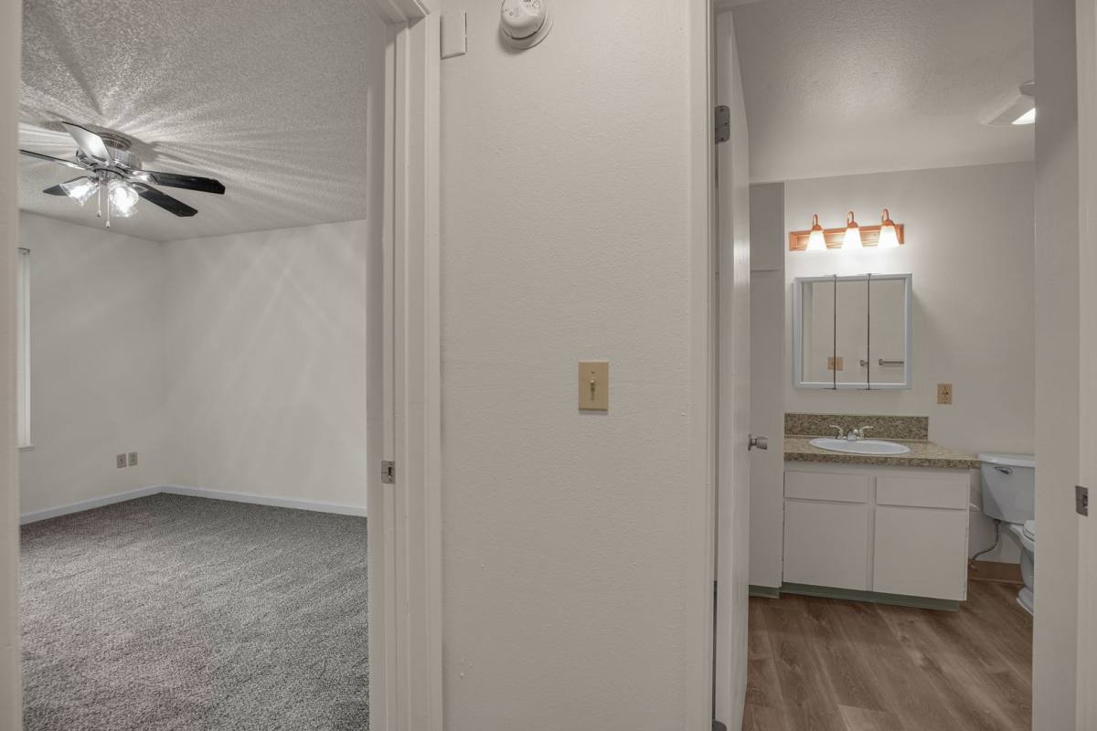Apartment for rent at 1700 Blankenship Rd, West Linn, OR 97068