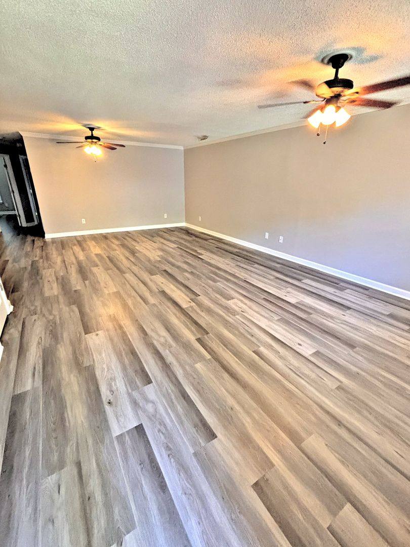 Apartment for rent at 1702 Somerville Rd SE, Decatur, AL 35601
