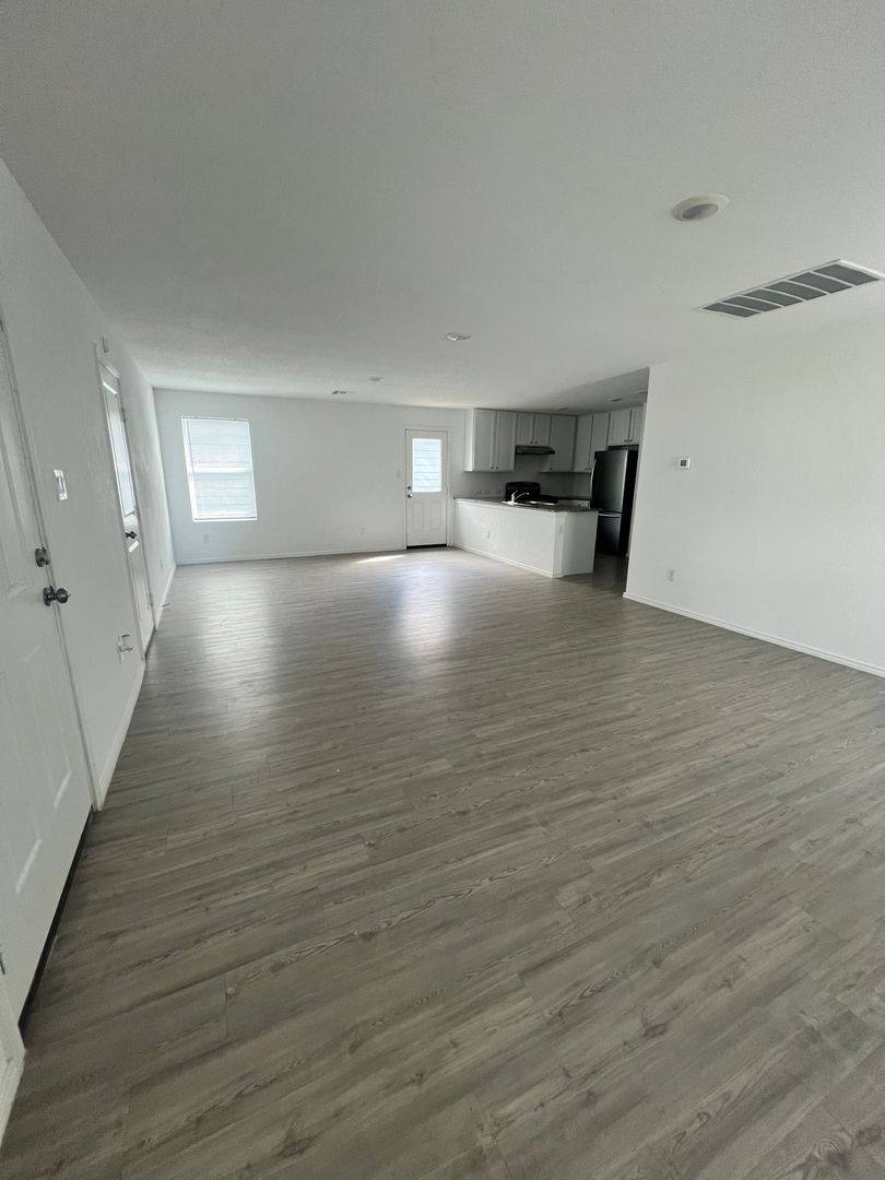 House for rent at 2822 Millikan Dr, San Antonio, TX 78223