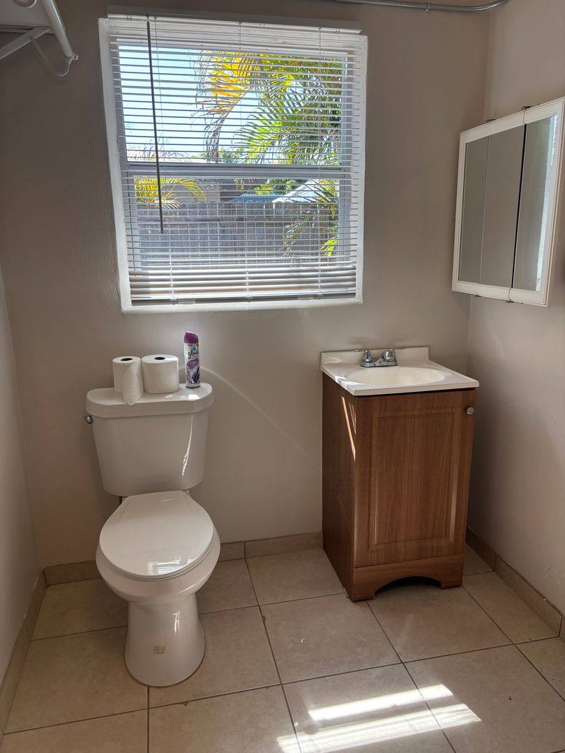 House for rent at 2921 Bentley St, Sarasota, FL 34239