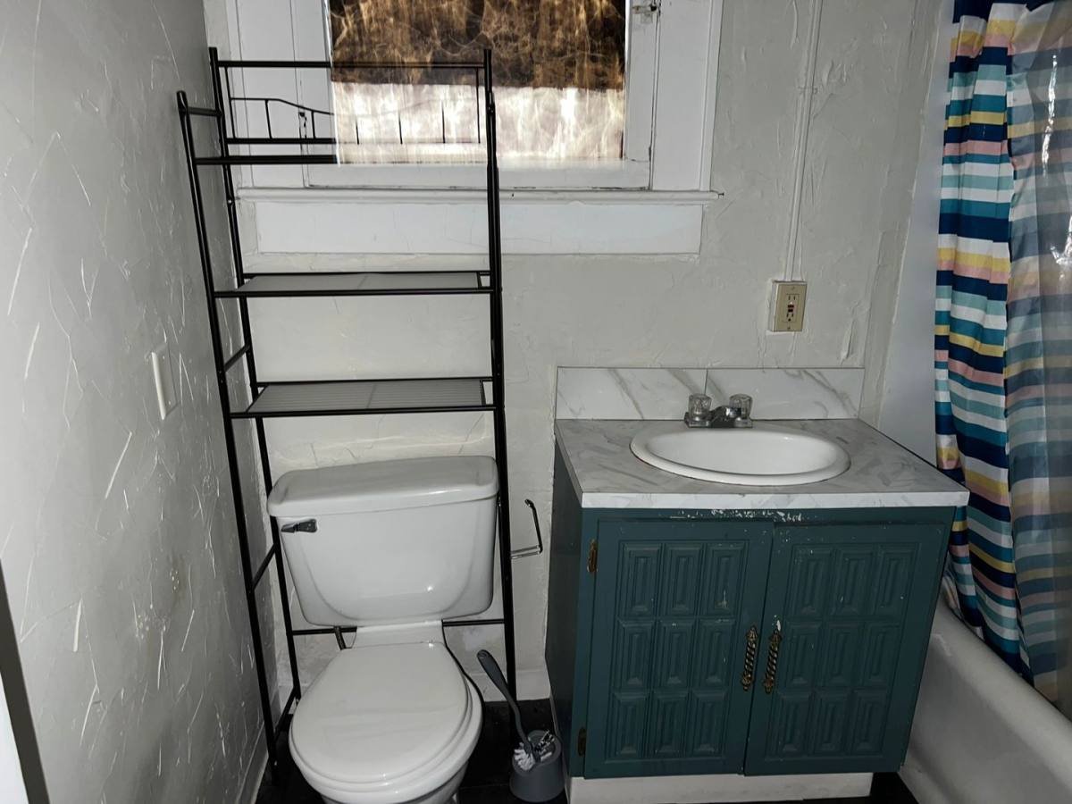 Apartment for rent at 167 Chittenden St, Akron, OH 44306