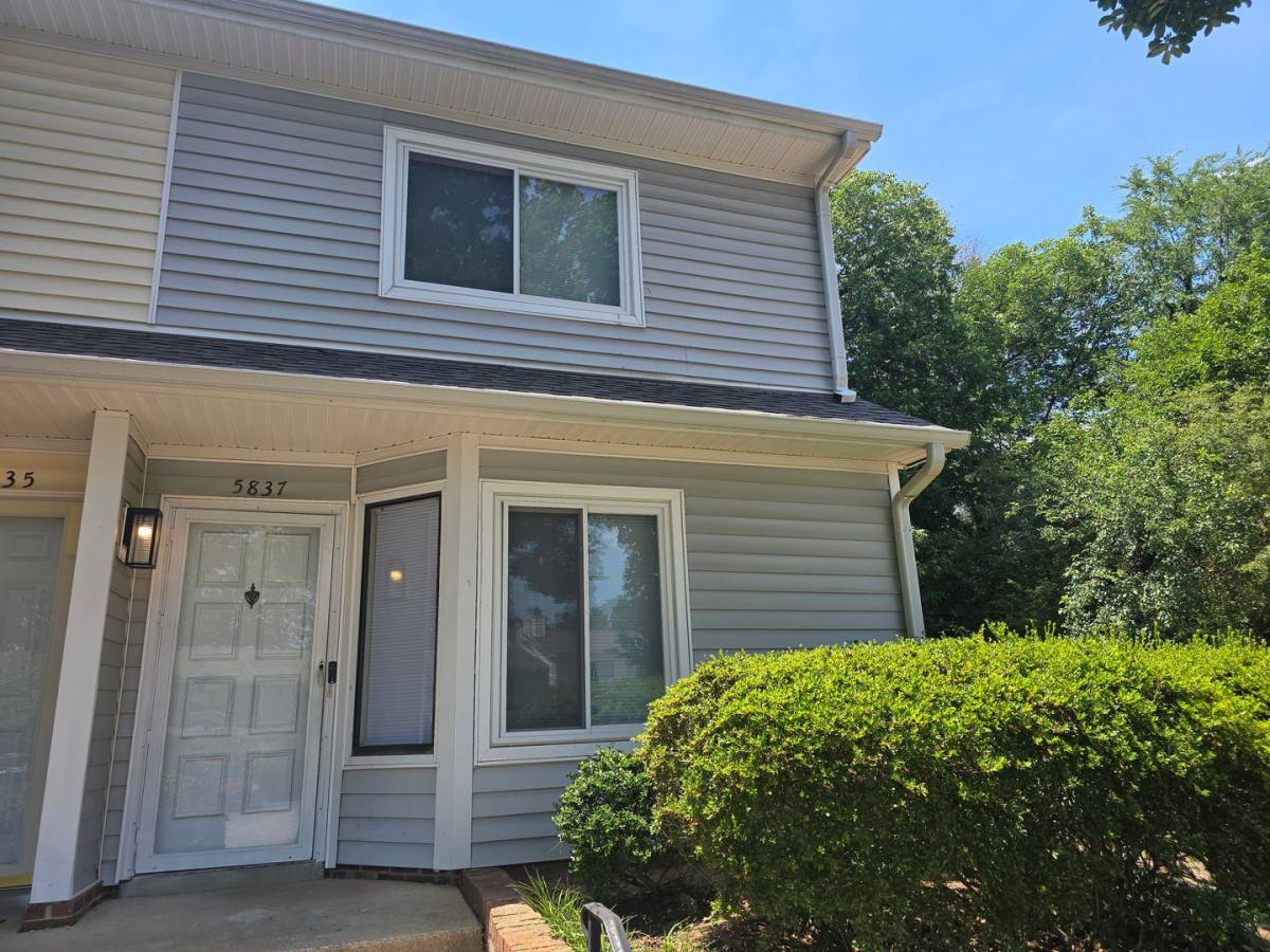 Townhouse for rent at 5837 Shady Grove Circle, Raleigh, NC 27609