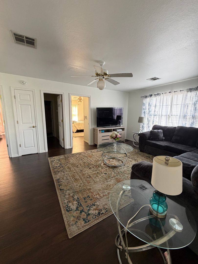 House for rent at 1508 N Yellowood Ave, Broken Arrow, OK 74012