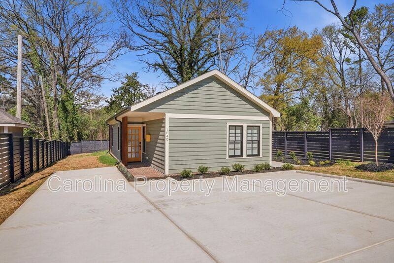 House for rent at 1840 Merriman Ave, Charlotte, NC 28203