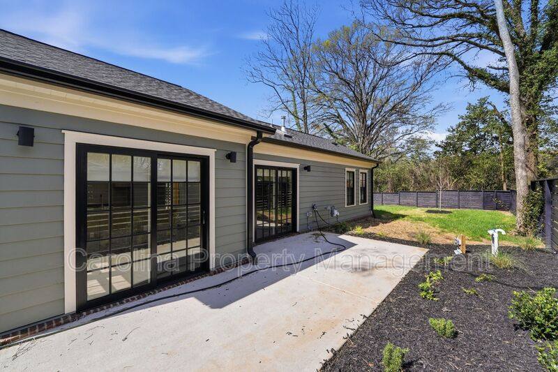 House for rent at 1840 Merriman Ave, Charlotte, NC 28203