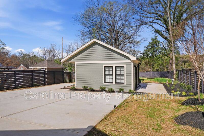 House for rent at 1840 Merriman Ave, Charlotte, NC 28203