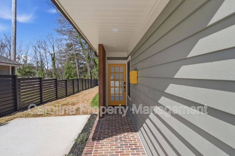 House for rent at 1840 Merriman Ave, Charlotte, NC 28203