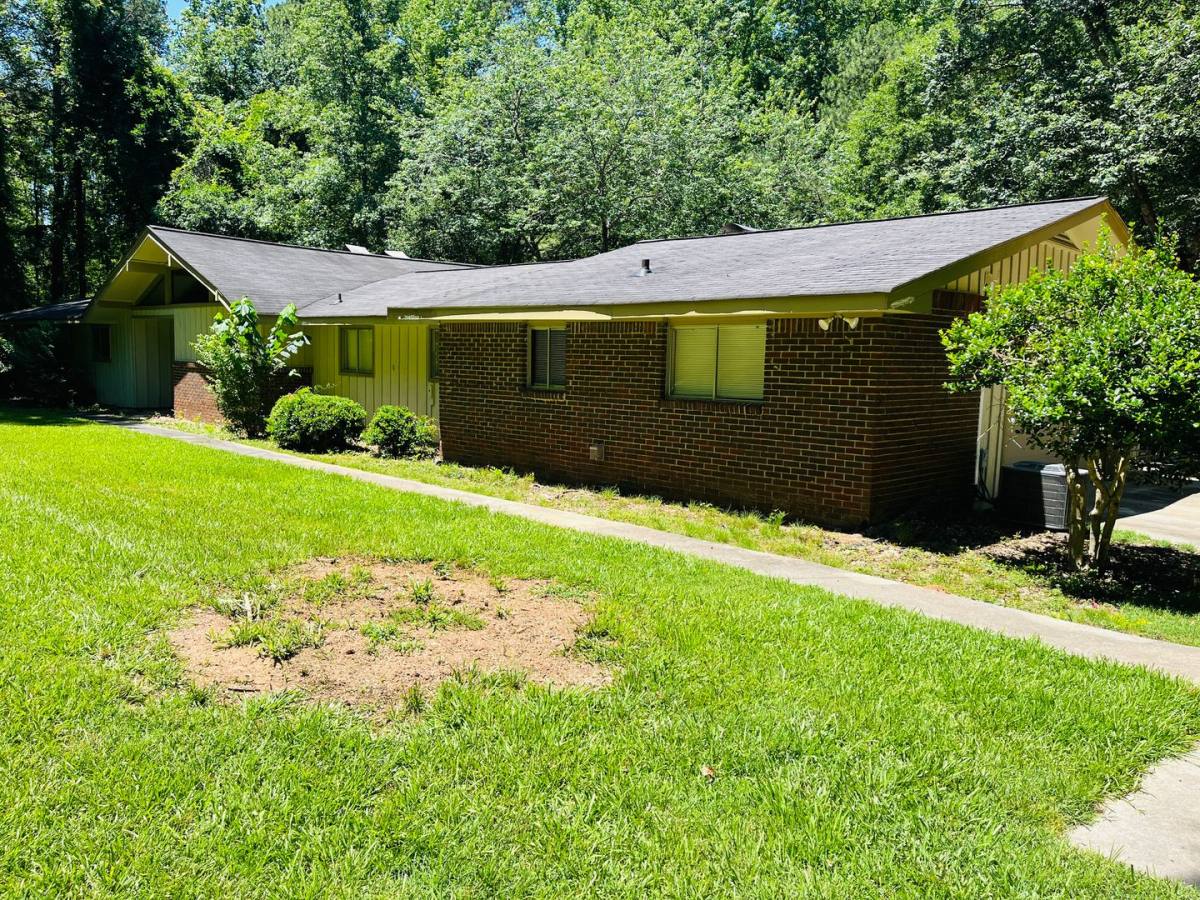 House for rent at 163 Old Norton Rd, Fayetteville, GA 30215