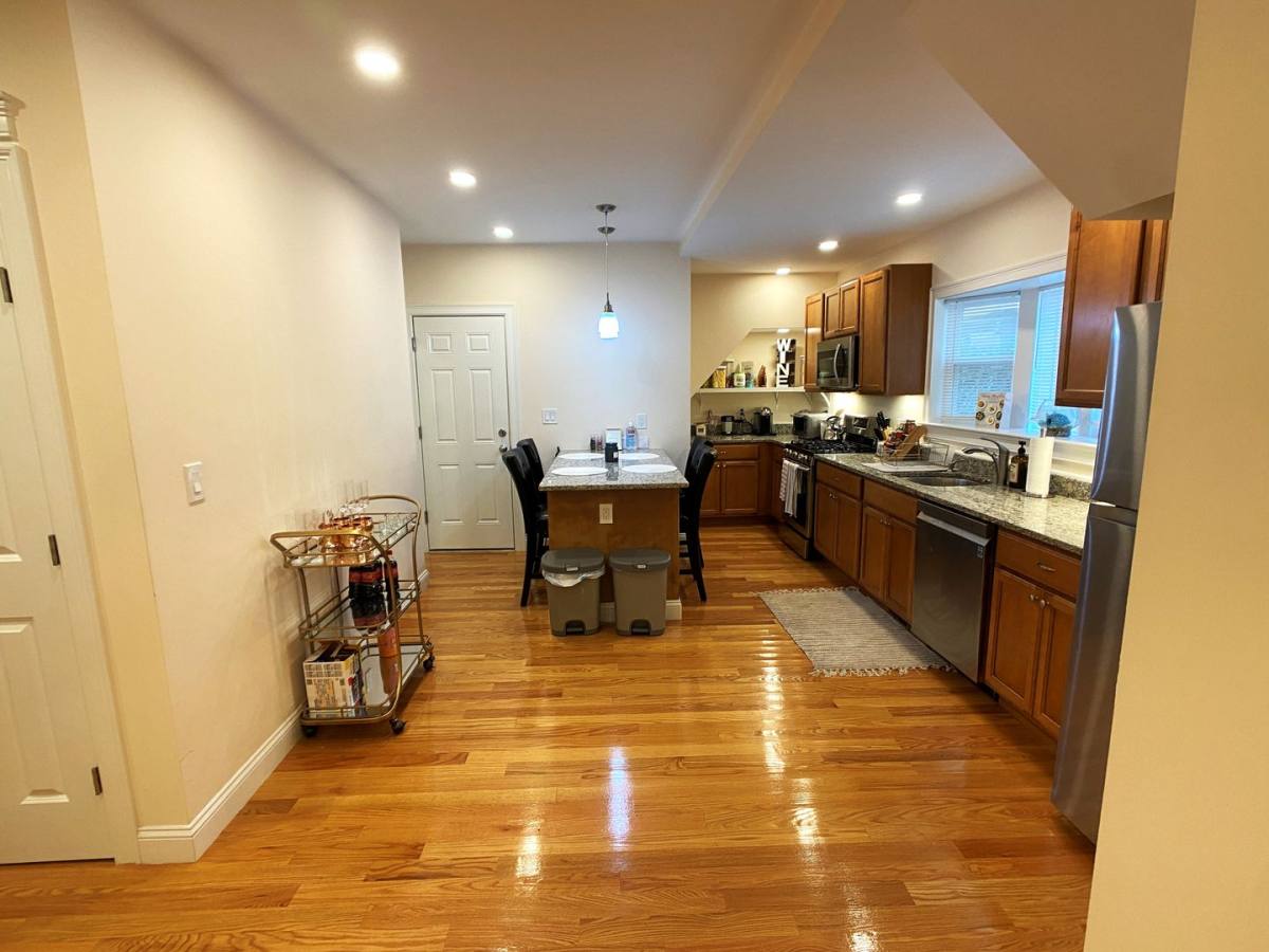 Apartment for rent at 66 Temple St #1, Somerville, MA 02145