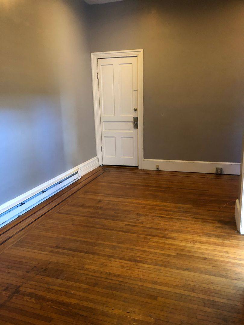 Apartment for rent at 404 Locust St, Columbia, PA 17512