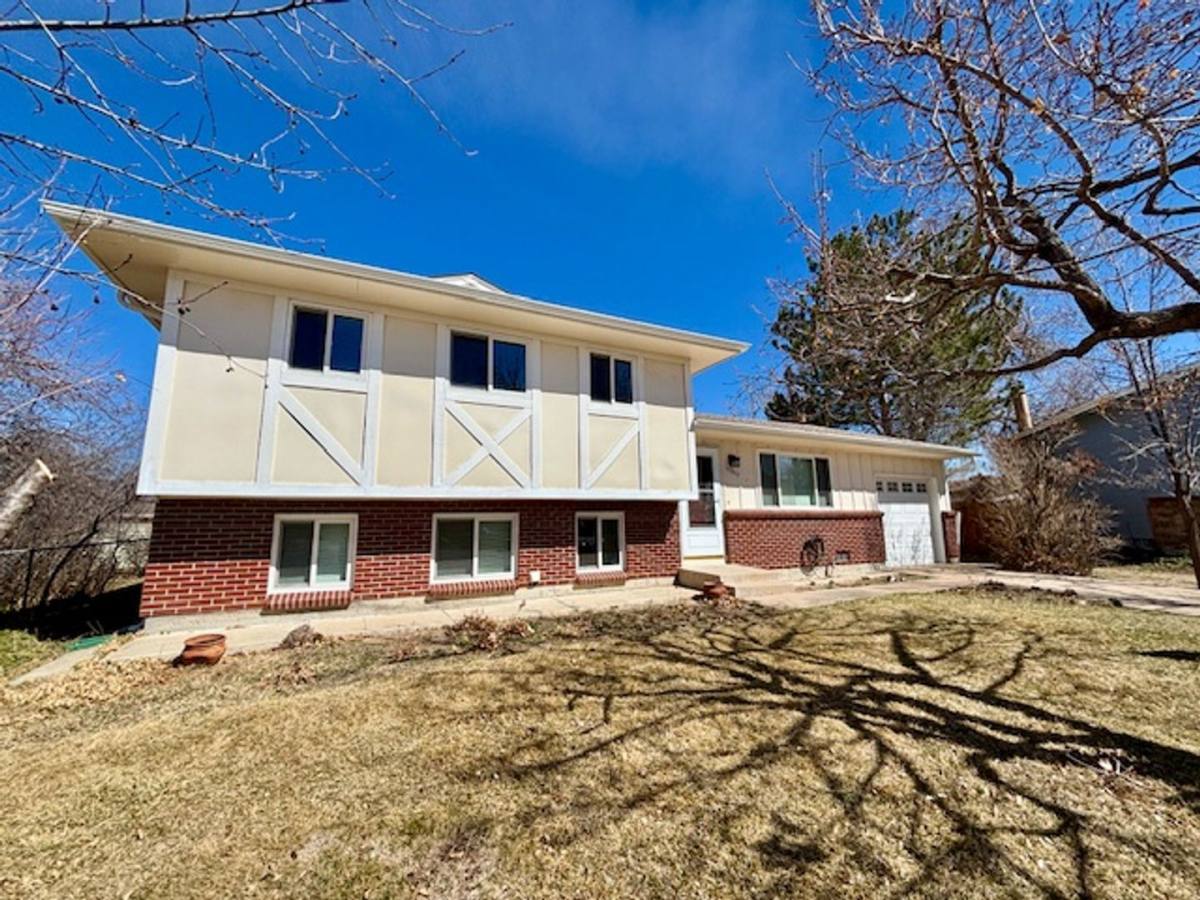 House for rent at 11277 E Custer Place, Aurora, CO 80012