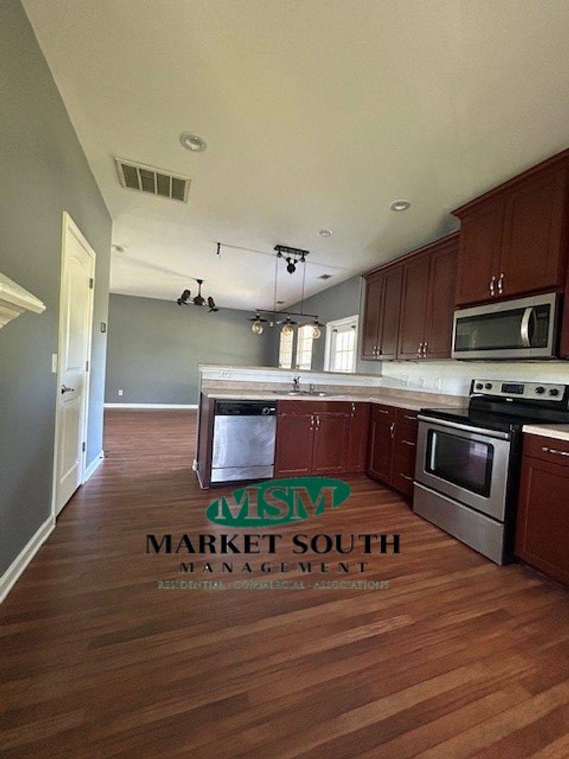 House for rent at 46 Twin Oaks Place, Port Wentworth, GA 31407