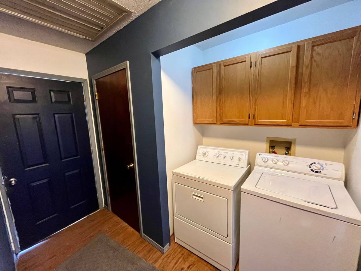 House for rent at 904 Springfield Rd, Owensville, MO 65066
