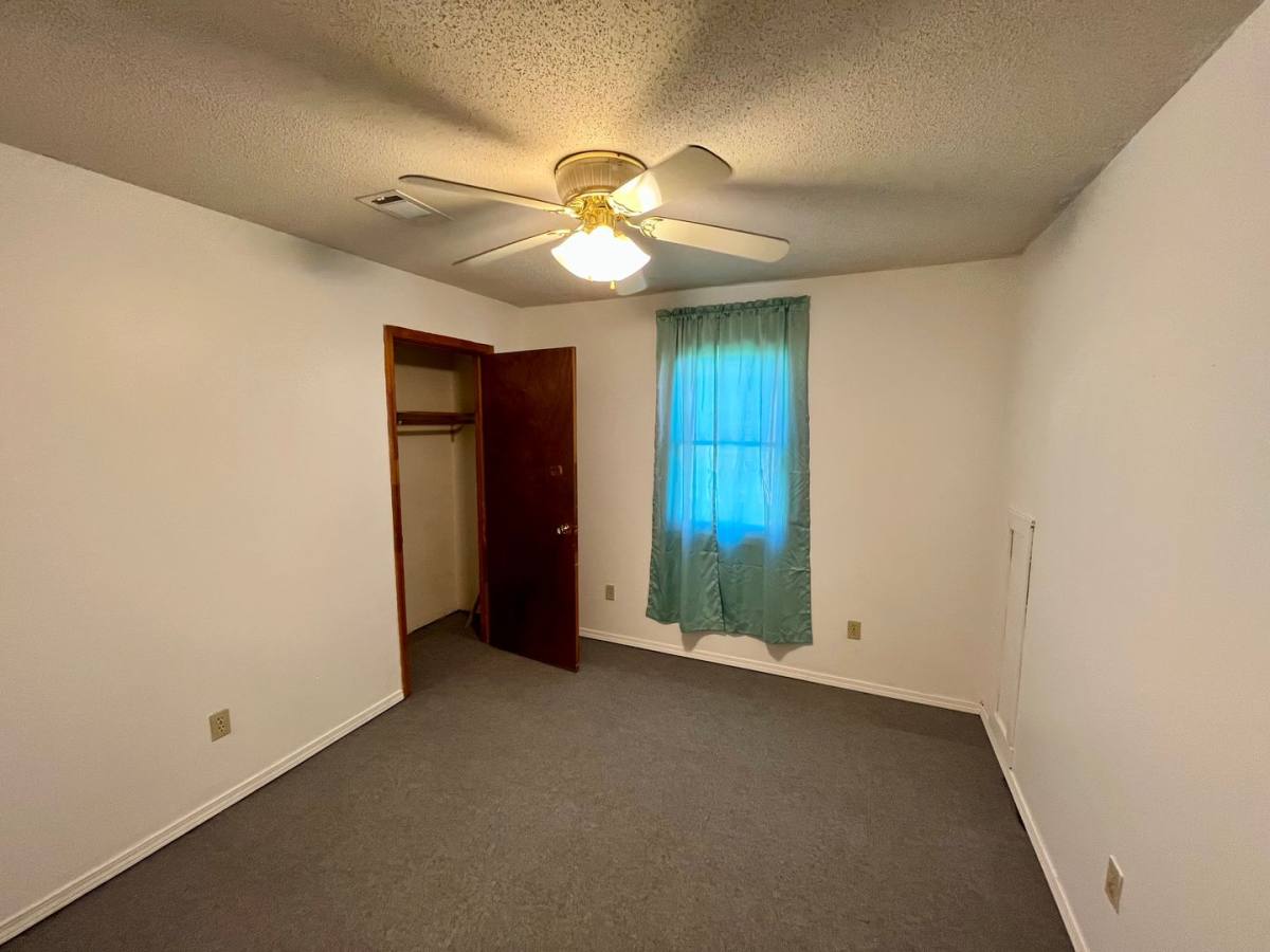 House for rent at 904 Springfield Rd, Owensville, MO 65066