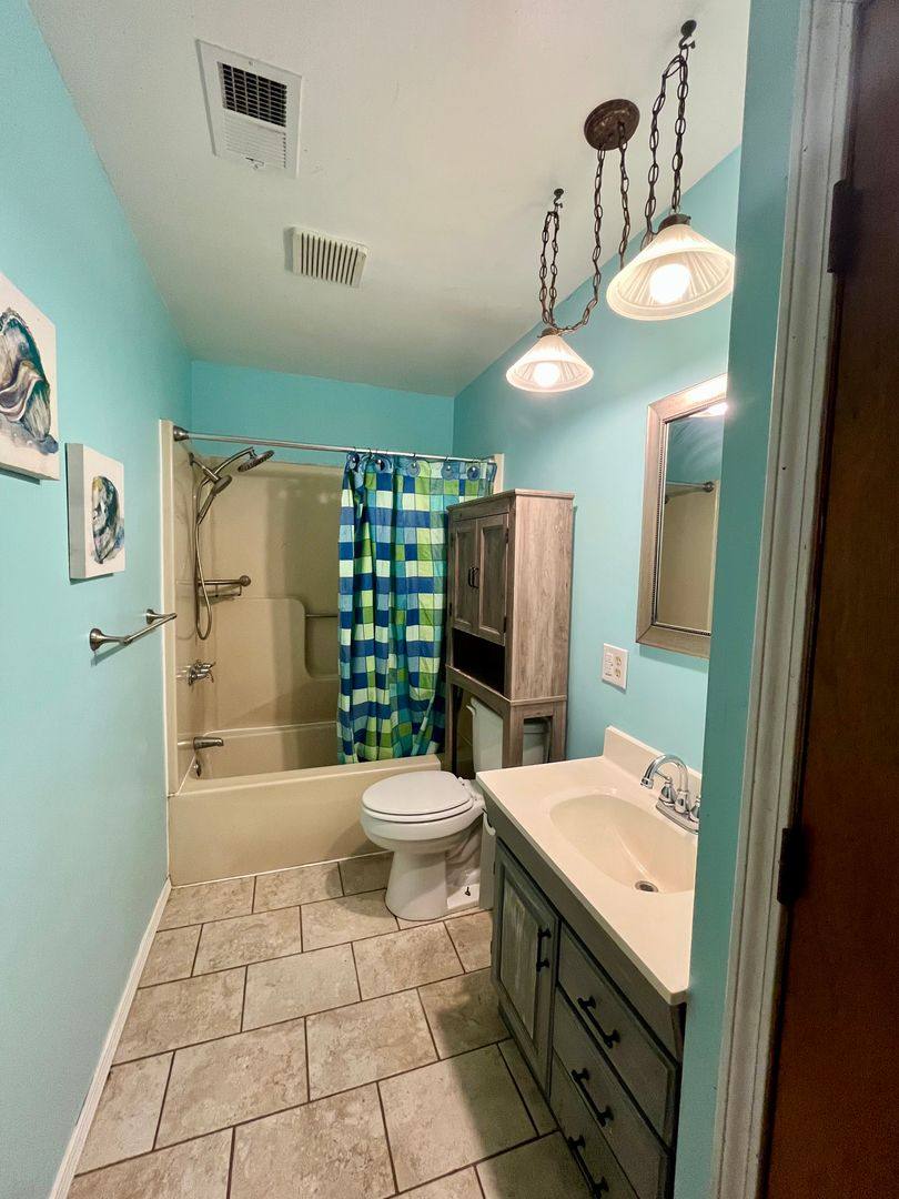 House for rent at 904 Springfield Rd, Owensville, MO 65066