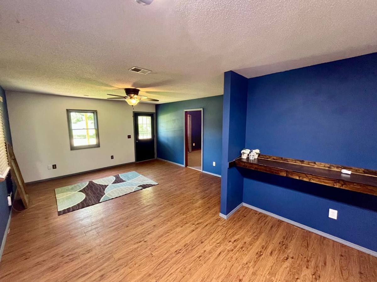 House for rent at 904 Springfield Rd, Owensville, MO 65066