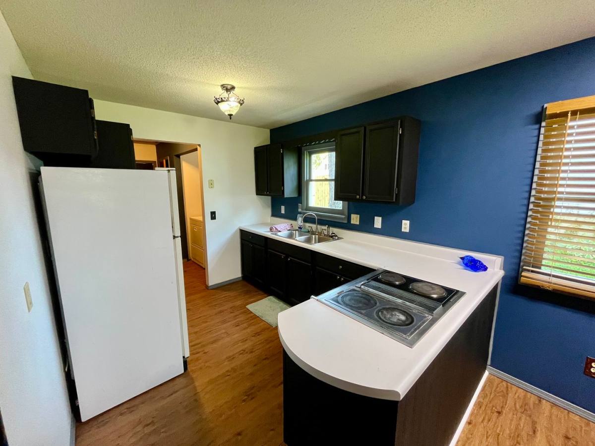 House for rent at 904 Springfield Rd, Owensville, MO 65066