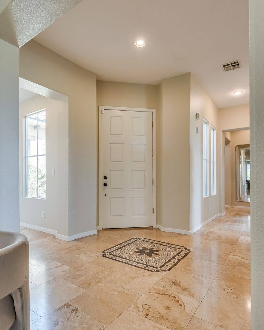 House for rent at 2854 Dove Run Creek Dr, Las Vegas, NV 89135
