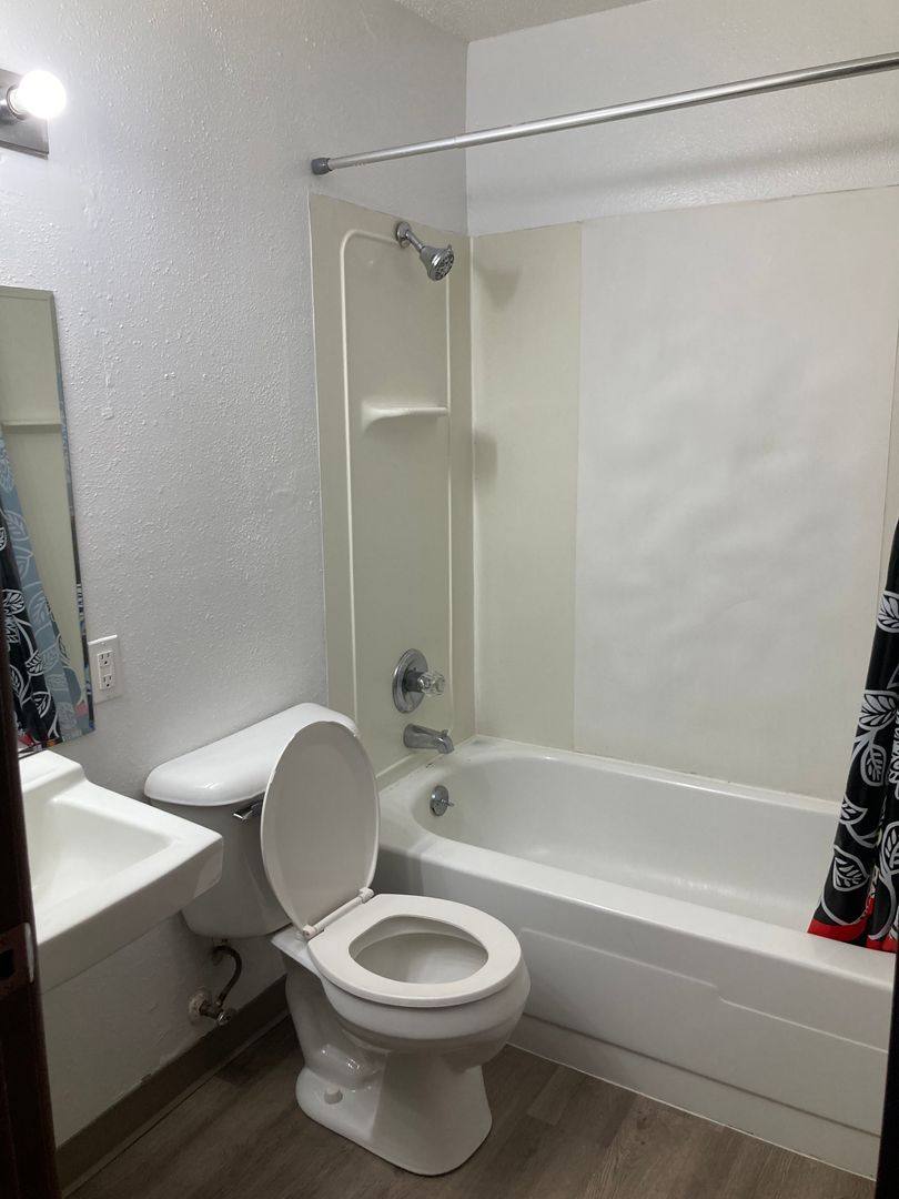 Apartment for rent at 406 17th St NW, Mandan, ND 58554