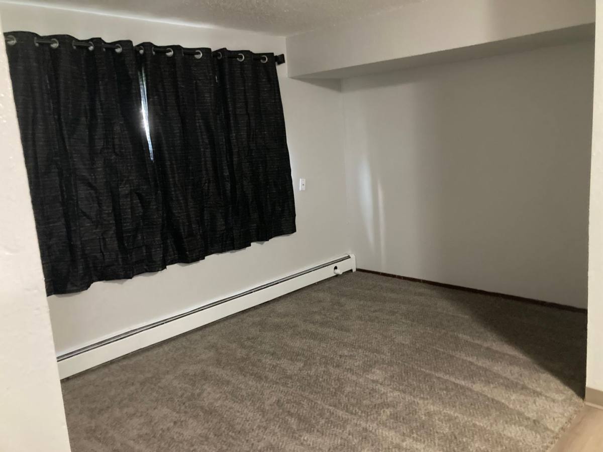 Apartment for rent at 406 17th St NW, Mandan, ND 58554