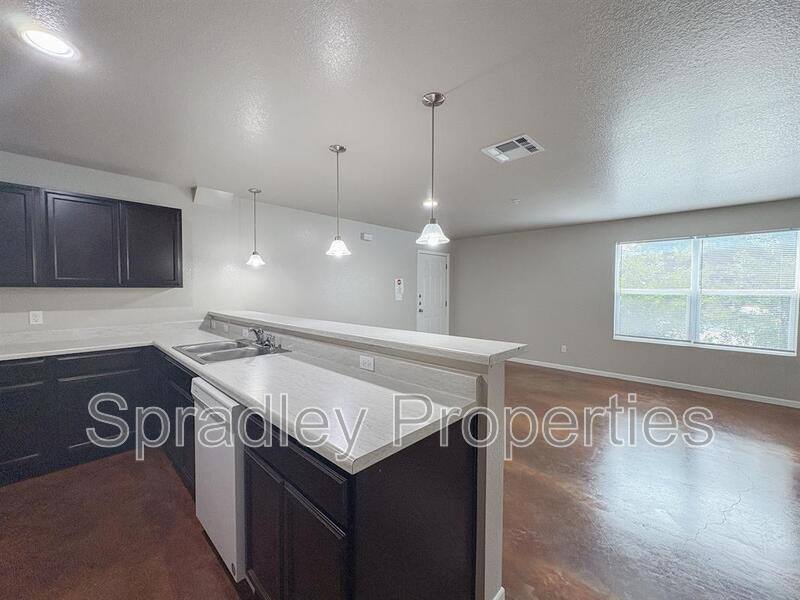 Apartment for rent at 255 E 5th Ave #111, Belton, TX 76513