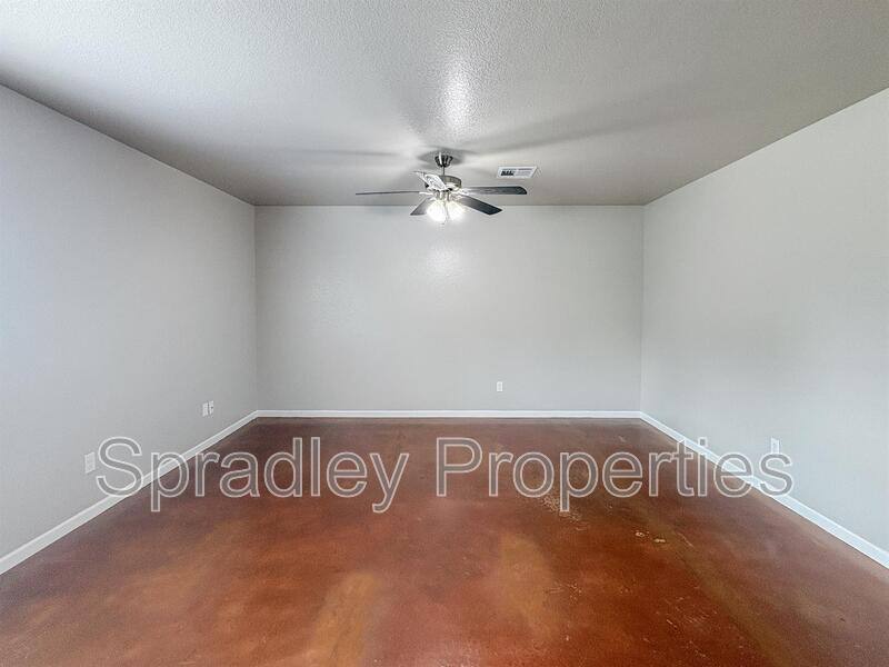 Apartment for rent at 255 E 5th Ave #111, Belton, TX 76513
