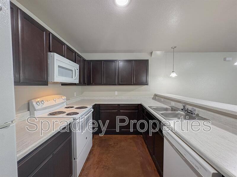 Apartment for rent at 255 E 5th Ave #111, Belton, TX 76513