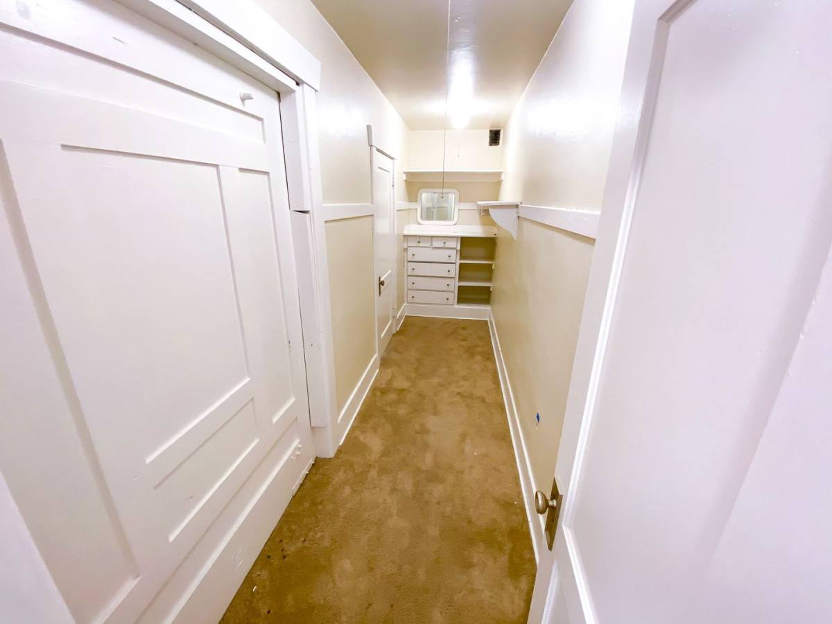 Apartment for rent at 621 1st Ave W, Seattle, WA 98119