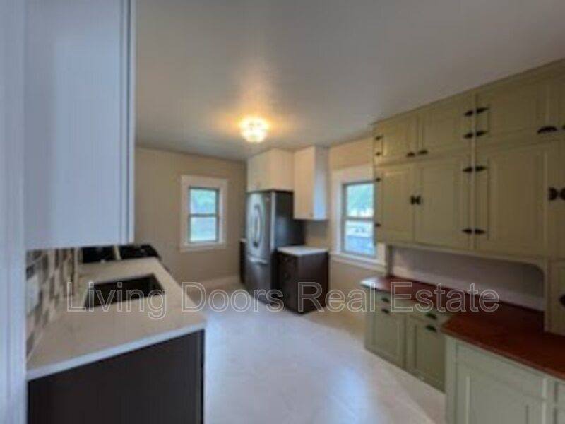 House for rent at 602 C St, Lincoln, NE 68502