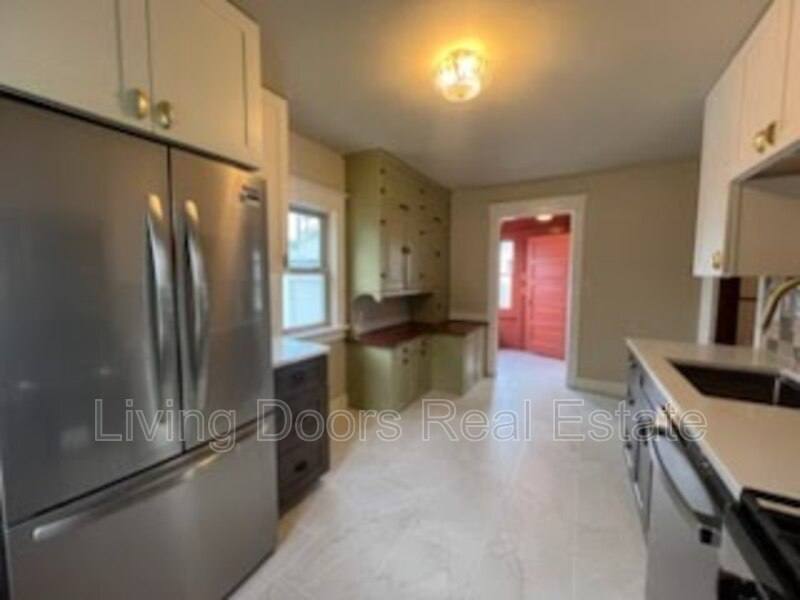 House for rent at 602 C St, Lincoln, NE 68502