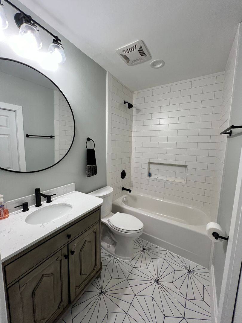 Apartment for rent at 6087 Montgomery Rd, Cincinnati, OH 45213