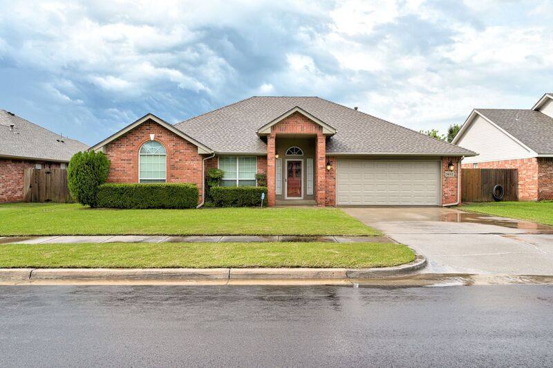 House for rent at 3612 Crail Dr, Norman, OK 73072