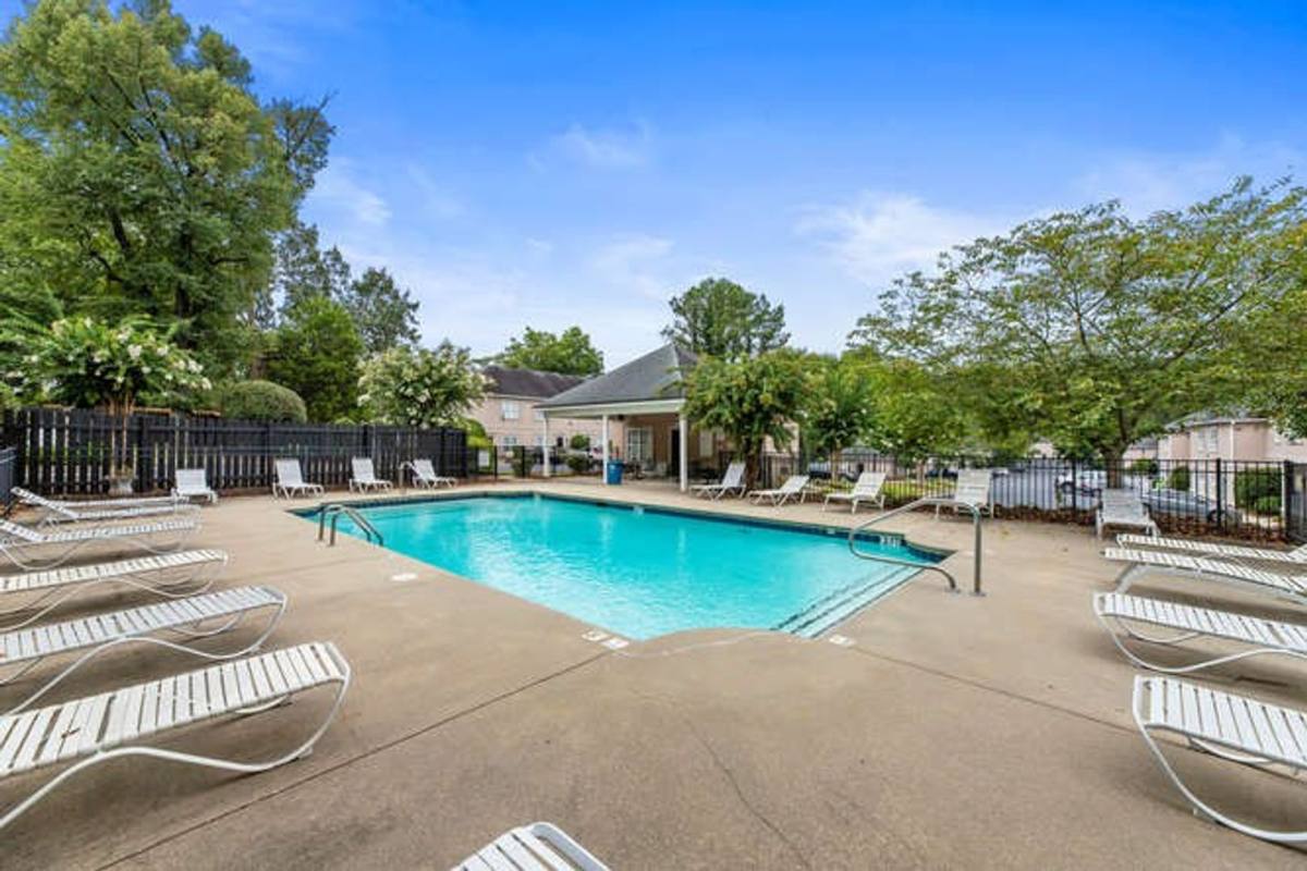 Townhouse for rent at 233 Hays Mill Rd, Carrollton, GA 30117
