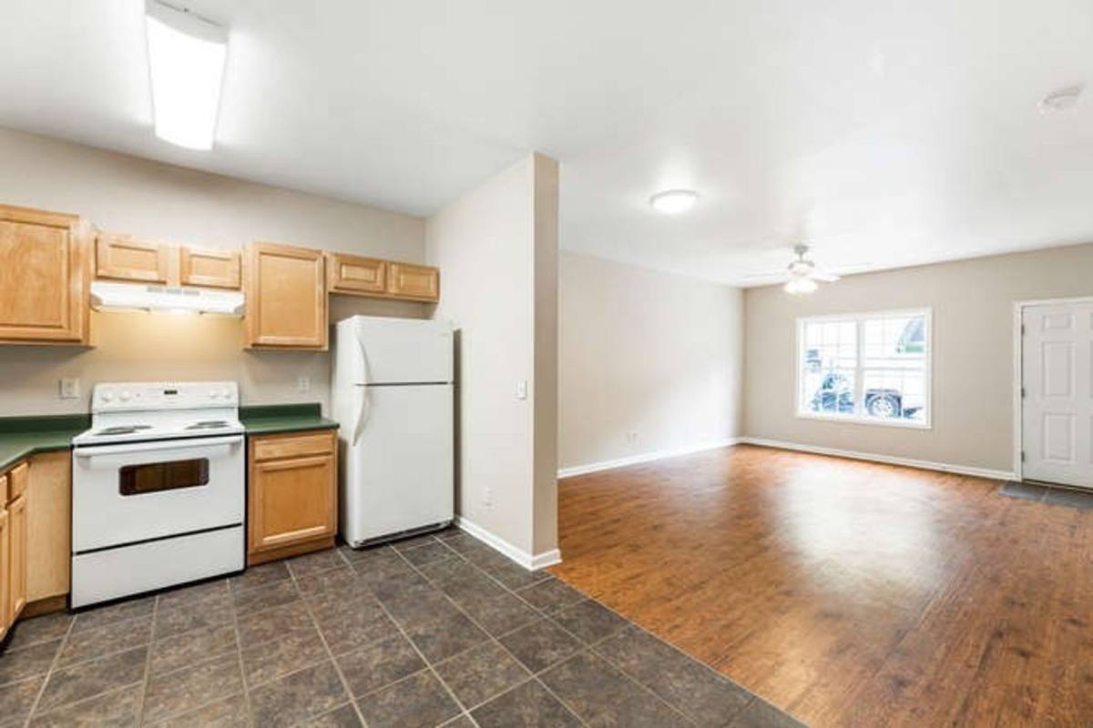 Townhouse for rent at 233 Hays Mill Rd, Carrollton, GA 30117