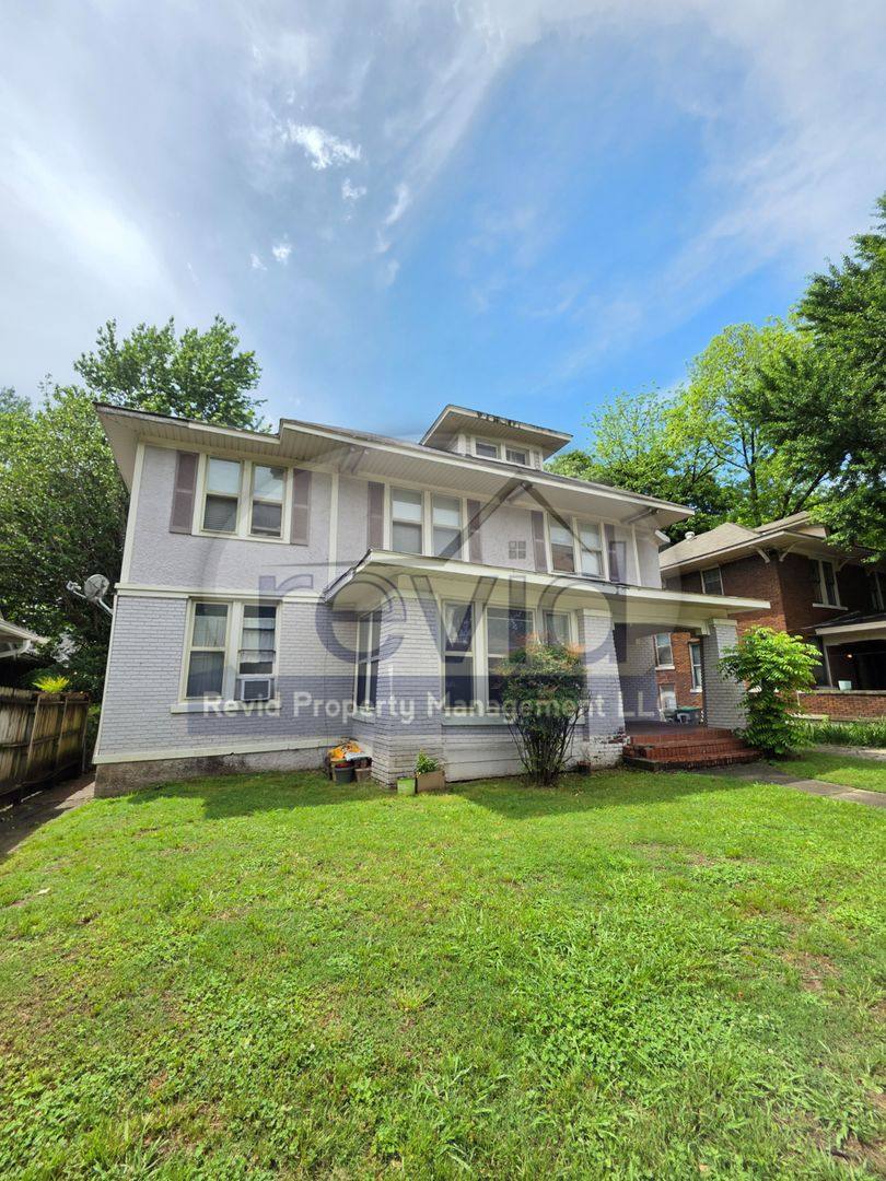 Apartment for rent at 85 Evergreen, Memphis, TN 38104