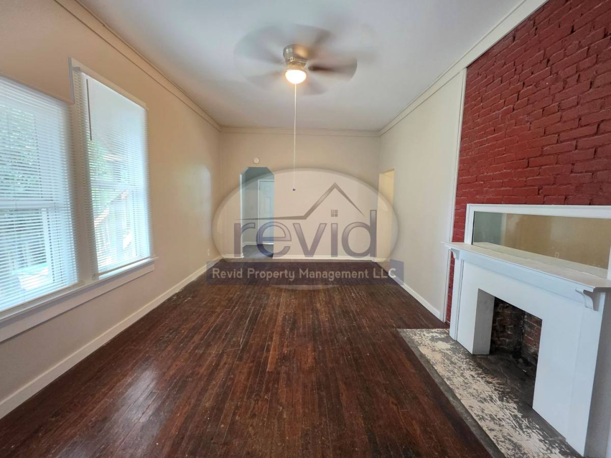 Apartment for rent at 85 Evergreen, Memphis, TN 38104