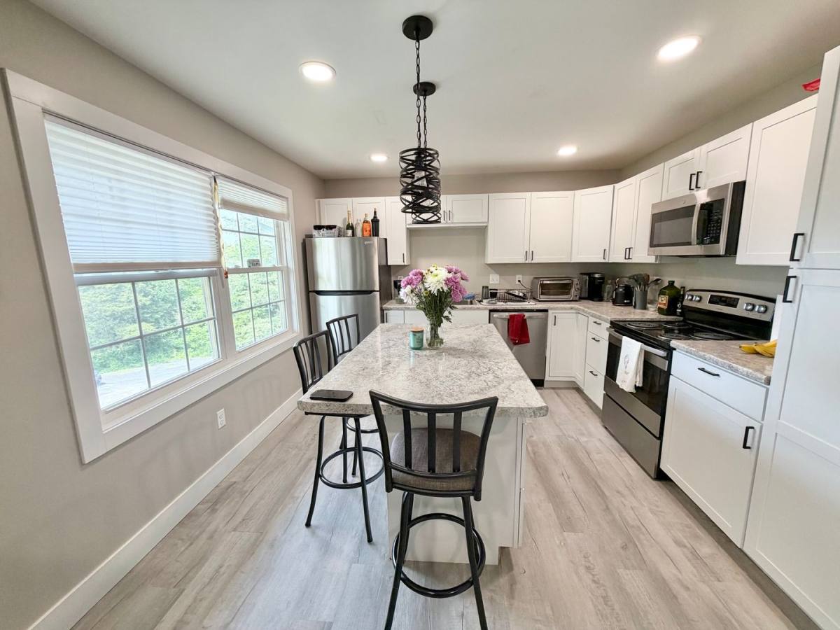 Apartment for rent at 127 Station Rd, South Hero, VT 05486