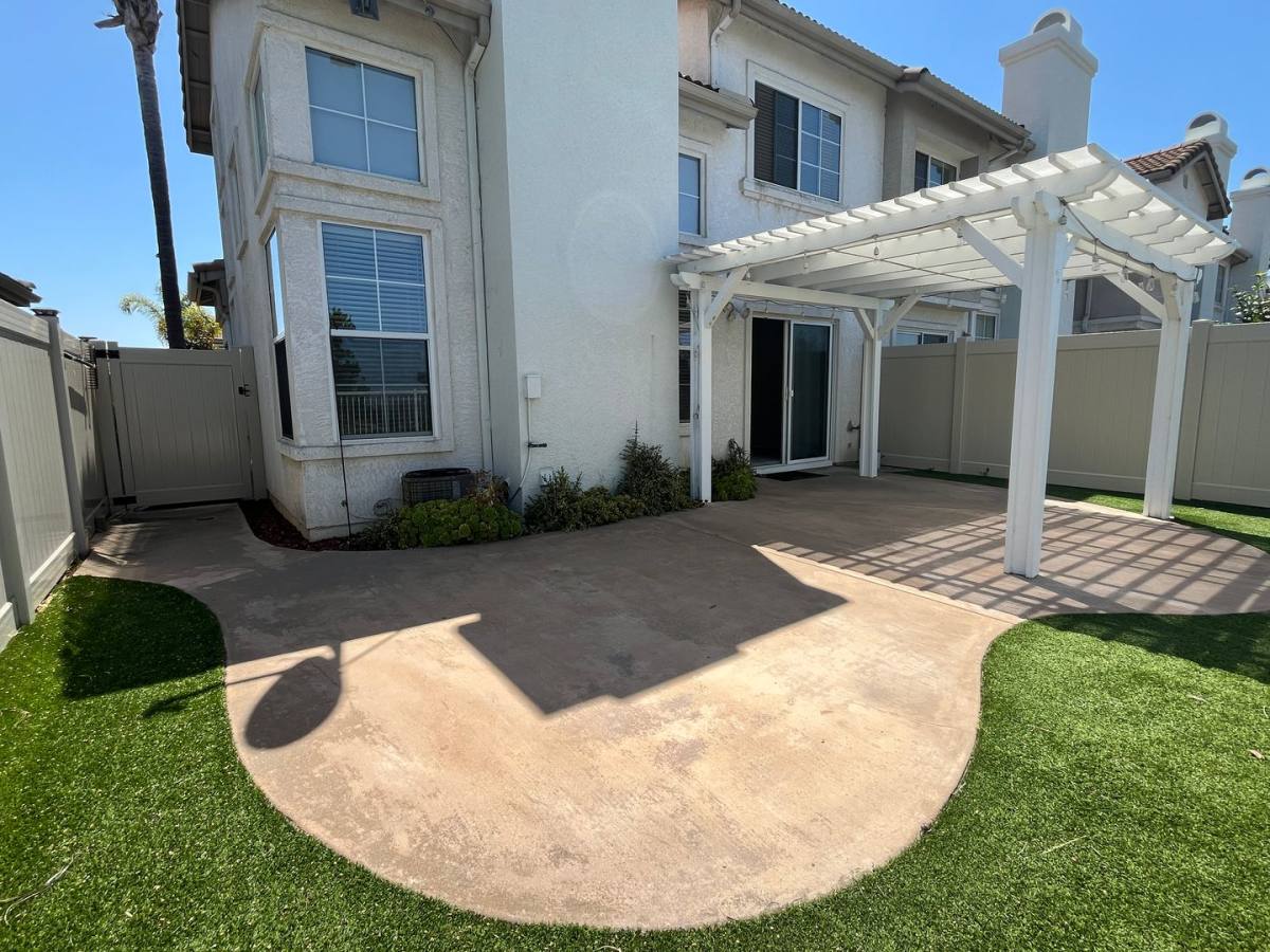 Townhouse for rent at 1215 Natoma Way, Oceanside, CA 92057