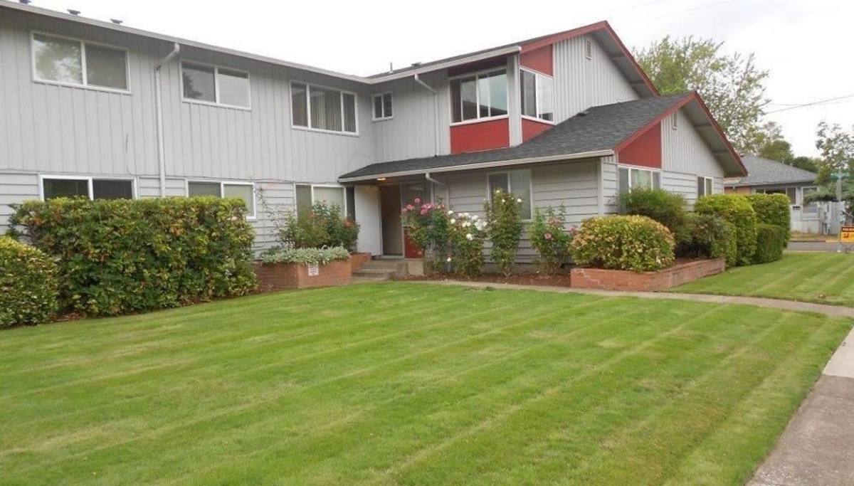 Apartment for rent at 636 NW 27th St, Corvallis, OR 97330