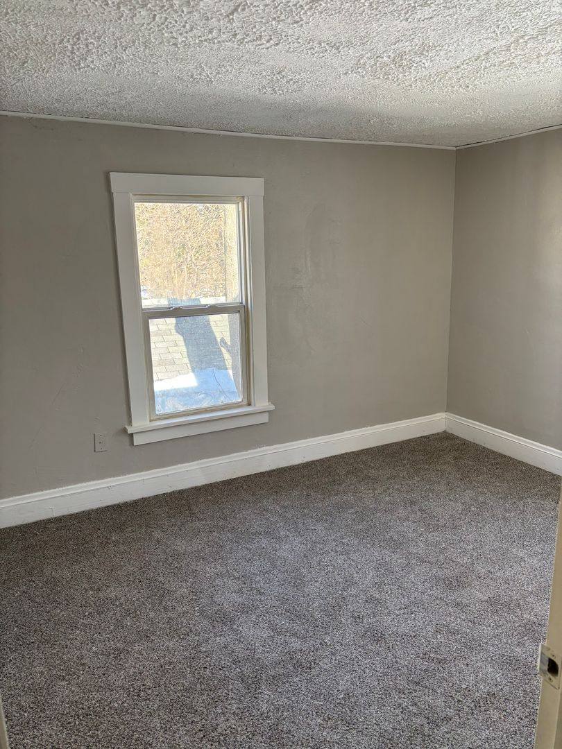House for rent at 835 Carlysle St, Akron, OH 44310